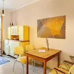 In Schoener Atelierwohnung Mit Gartenblick Apartment