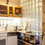 In Schoener Atelierwohnung Mit Gartenblick Apartment *