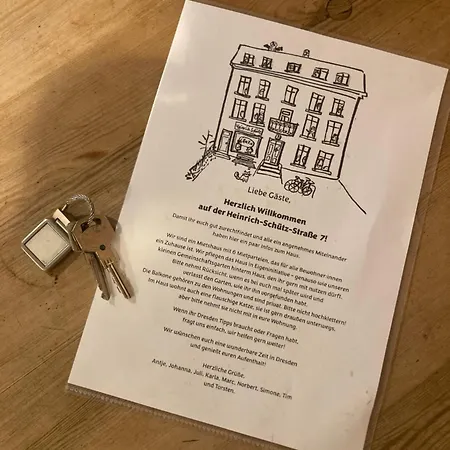 In Schoener Atelierwohnung Mit Gartenblick * דרזדן