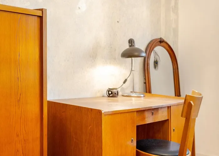 In Schoener Atelierwohnung Mit Gartenblick Appartamento Dresda