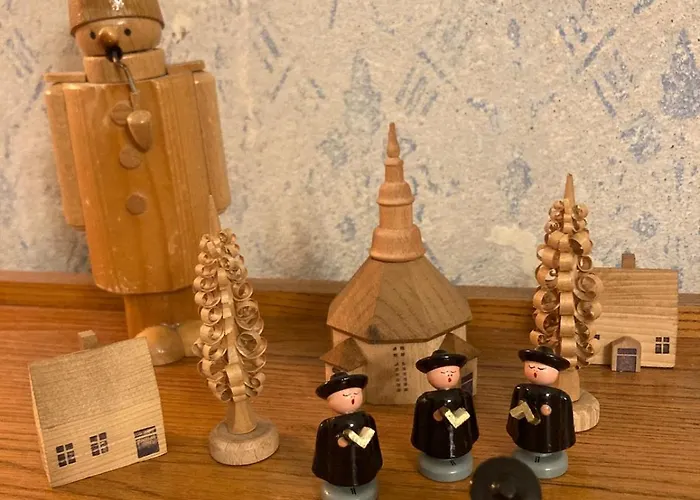 In Schoener Atelierwohnung Mit Gartenblick