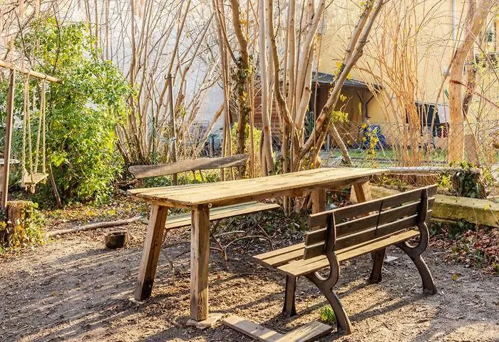 In Schoener Atelierwohnung Mit Gartenblick Apartmán *